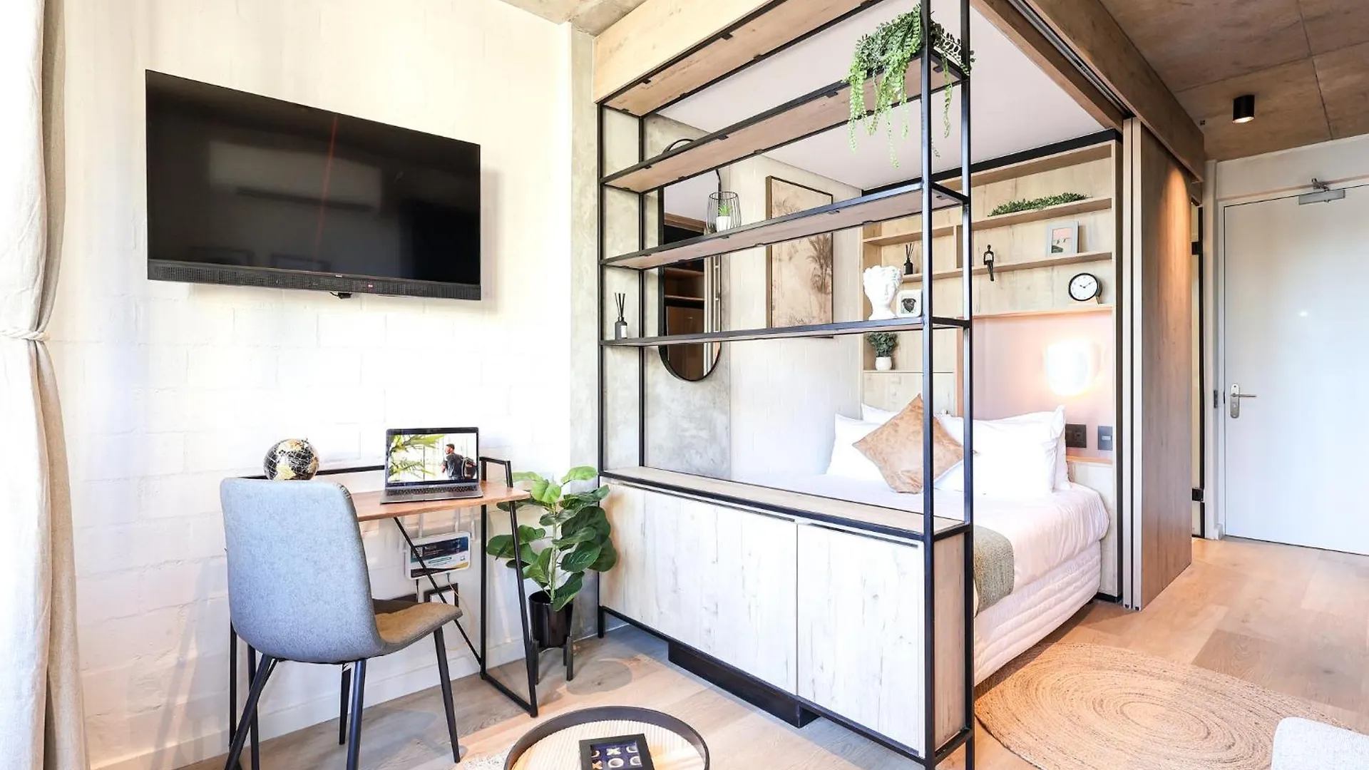 Three43 On B - Fluent Serviced Apartments Kapstadt