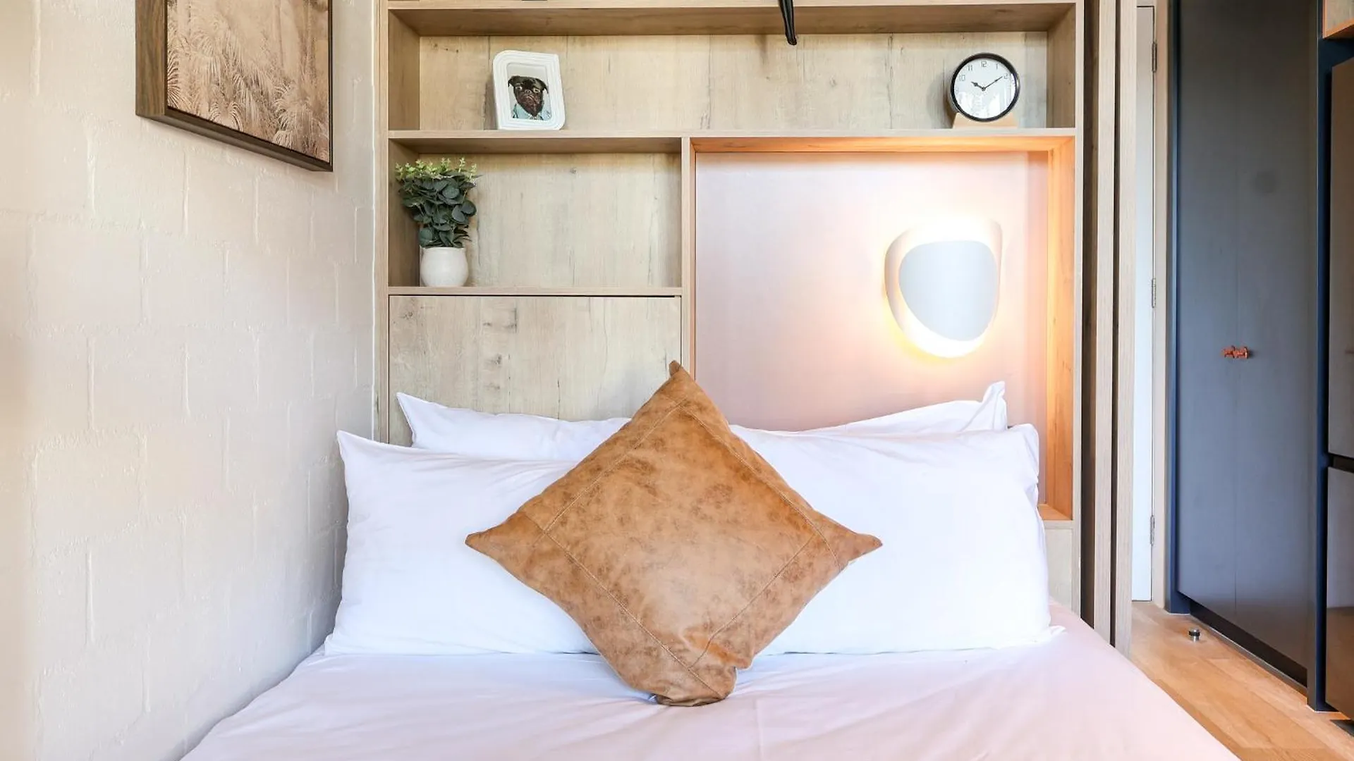 Three43 On B - Fluent Serviced Apartments Kapstadt