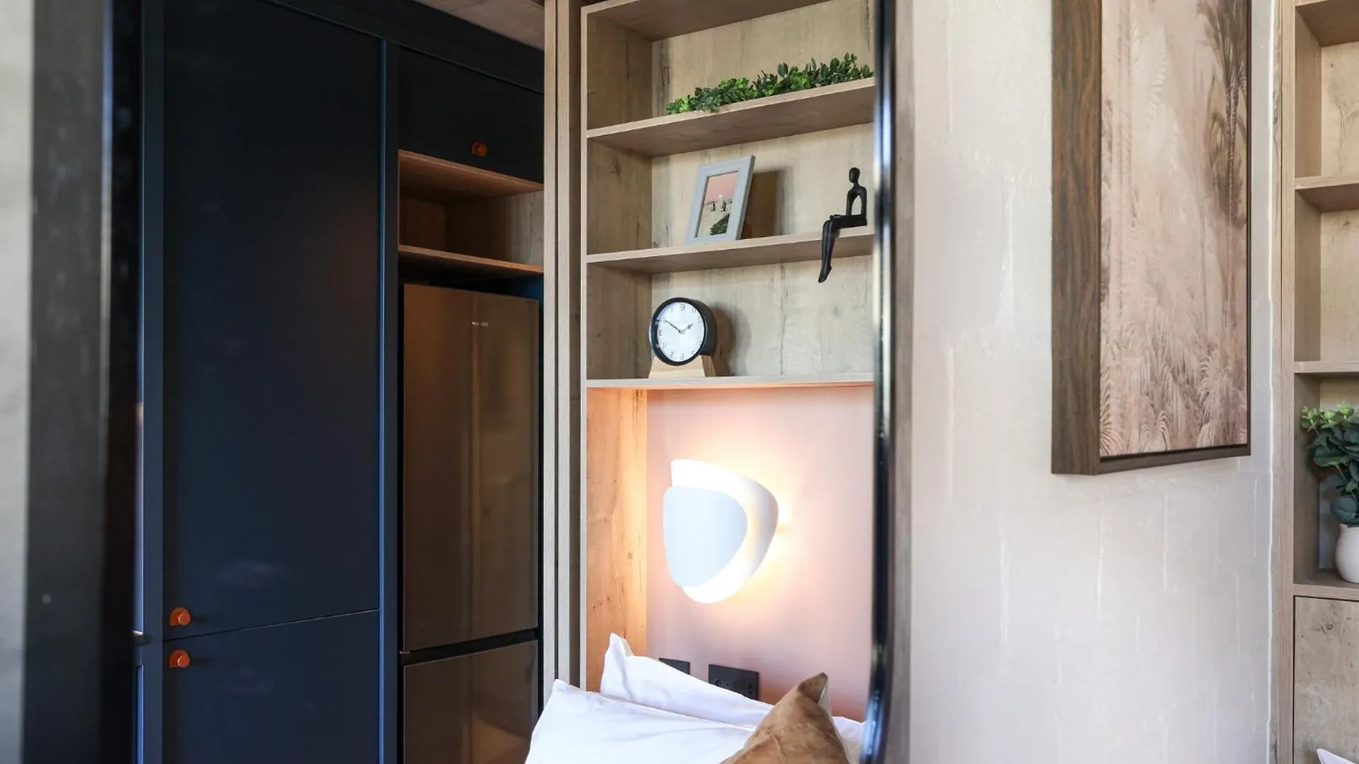 Three43 On B - Fluent Serviced Apartments Kapstadt