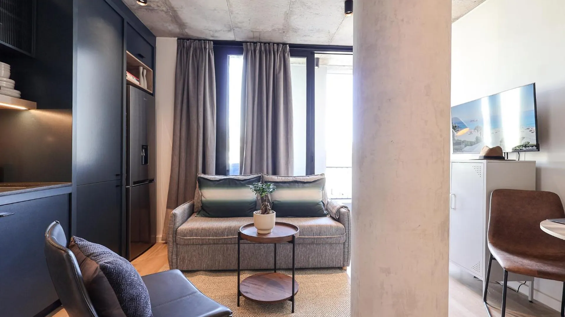Three43 On B - Fluent Serviced Apartments Kapstadt
