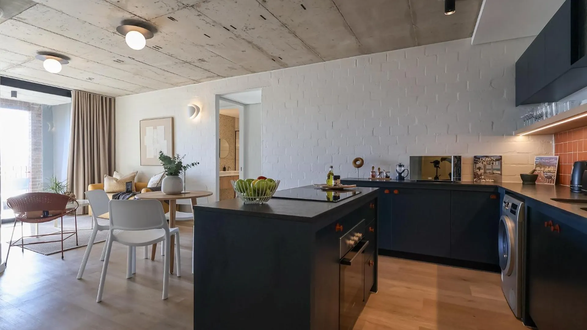 Three43 On B - Fluent Serviced Apartments Kapstadt