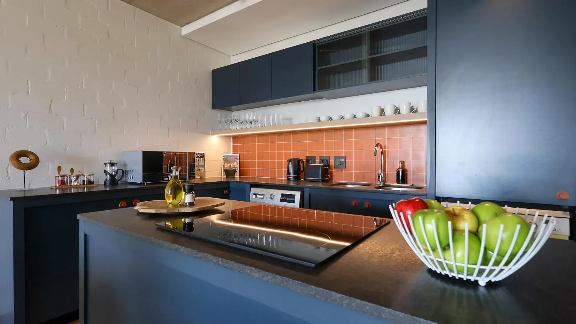 Three43 On B - Fluent Serviced Apartments Kapstadt