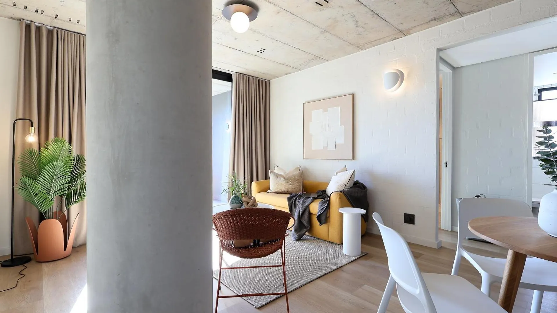 Three43 On B - Fluent Serviced Apartments Cape Town