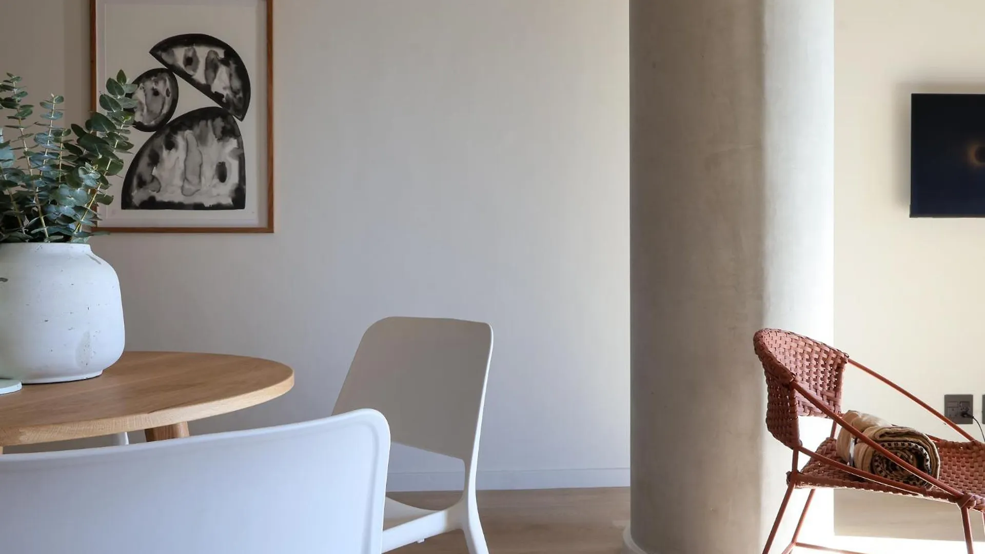 Three43 On B - Fluent Serviced Apartments Cape Town South Africa